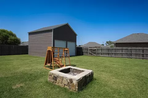 Exterior - 2819 Deer Run, Altus, OK 73521 photo 7 of 10