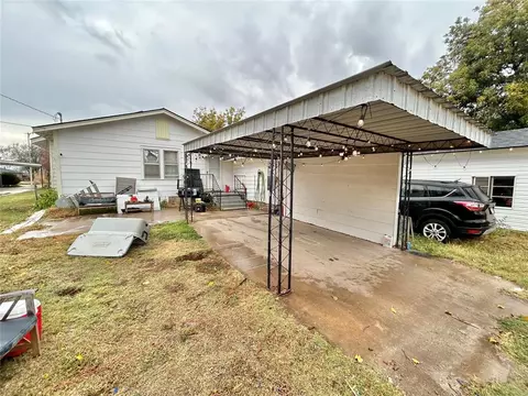 518 S Penn Ave, Mangum, OK 73554