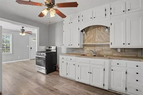 Other - 1016 E Liveoak St, Altus, OK 73521 photo 4 of 9