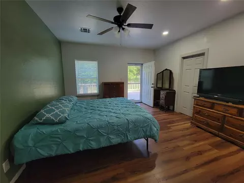 Bedroom - 2913 NE 120th St, Norman, OK 73026 photo 4 of 8