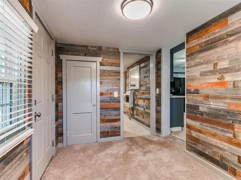 Entry Way - 305 SE 1st St, Tuttle, OK 73089 photo 2 of 3