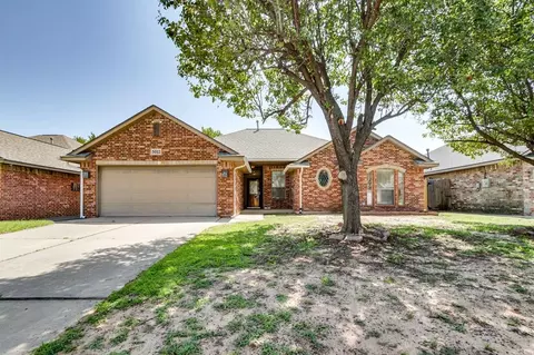 5012 Eric Dr, Oklahoma City, OK 73135