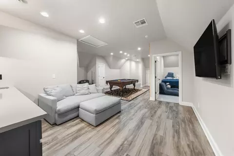 Entry Way - 6508 Hackberry Trl, Edmond, OK 73034 photo 3 of 5