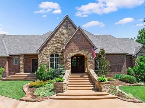 Exterior - 6508 Hackberry Trl, Edmond, OK 73034 photo 3 of 8