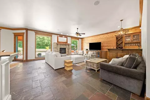 Living - 6508 Hackberry Trl, Edmond, OK 73034 photo 1 of 2