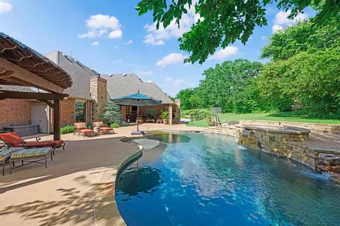 Exterior - 6508 Hackberry Trl, Edmond, OK 73034 photo 7 of 8