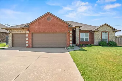 10809 Middlesbrough Ln, Yukon, OK 73099