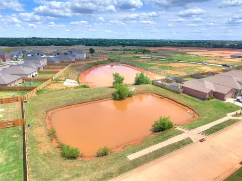 View/Area - 5312 Nicole Dr, Tuttle, OK 73089 photo 3 of 5