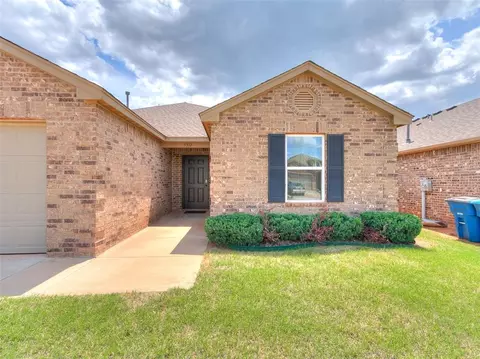 Exterior - 5312 Nicole Dr, Tuttle, OK 73089 photo 2 of 5