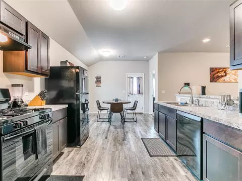 Kitchen - 5312 Nicole Dr, Tuttle, OK 73089 photo 1 of 5