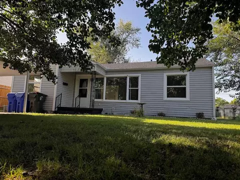 Exterior - 111 E Dale St, Norman, OK 73069 photo 2 of 2