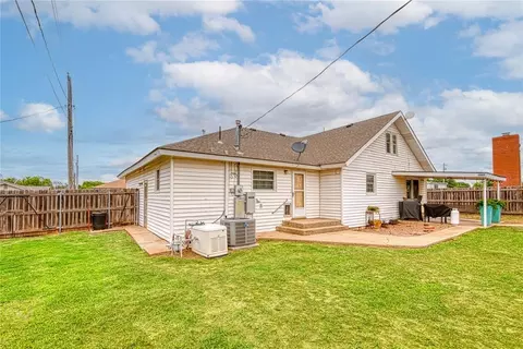 Exterior - 104 W Union Ave, Corn, OK 73024 photo 5 of 5