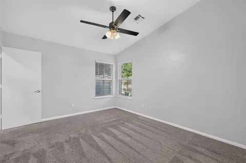 Bedroom - 4612 Midway Dr, Norman, OK 73072 photo 4 of 4