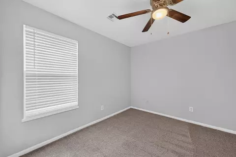 Bedroom - 4612 Midway Dr, Norman, OK 73072 photo 2 of 4