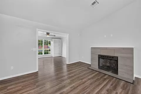 Living - 4612 Midway Dr, Norman, OK 73072 photo 3 of 7