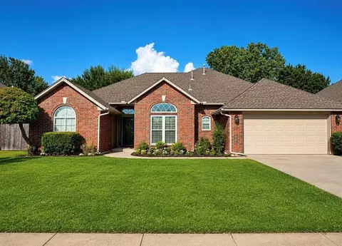 4013 Brownwood Ln, Norman, OK 73072