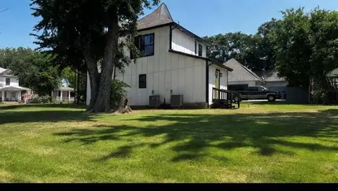 Exterior - 705 E Springer Ave, Guthrie, OK 73044 photo 6 of 7