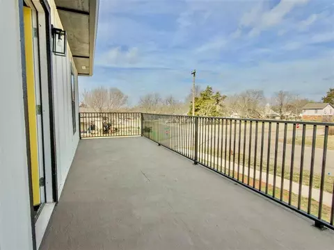 Exterior - 705 E Springer Ave, Guthrie, OK 73044 photo 4 of 7