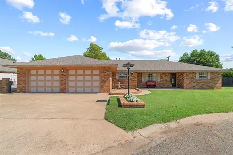 Exterior - 1316 Caudill Dr, Watonga, OK 73772 photo 1 of 11