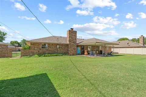 Exterior - 1316 Caudill Dr, Watonga, OK 73772 photo 6 of 11
