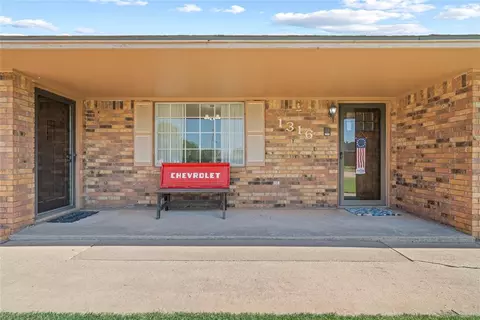 Exterior - 1316 Caudill Dr, Watonga, OK 73772 photo 3 of 11