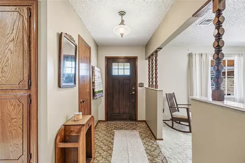 Entry Way - 1316 Caudill Dr, Watonga, OK 73772 photo 1 of 2
