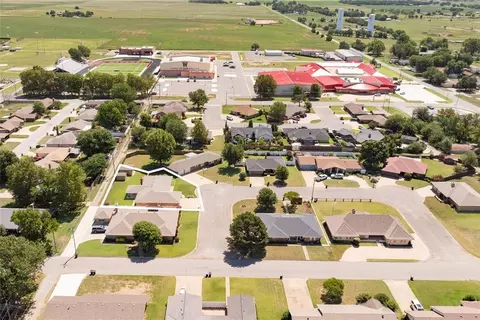 View/Area - 1316 Caudill Dr, Watonga, OK 73772 photo 2 of 2