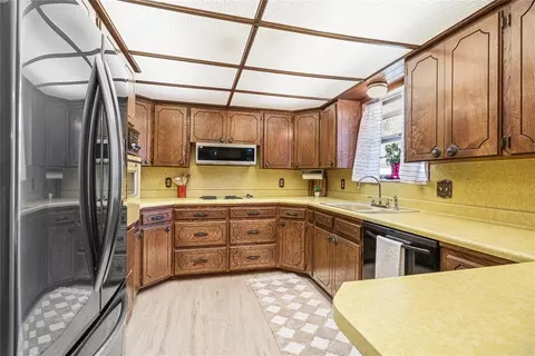 Kitchen - 1316 Caudill Dr, Watonga, OK 73772 photo 1 of 3