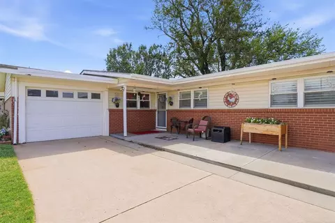 Other - 308 Suwannee Rd, Foss, OK 73647 photo 2 of 9
