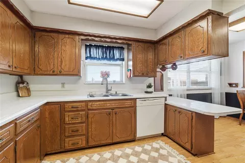 Kitchen - 201 Rice Dr, Watonga, OK 73772 photo 2 of 4