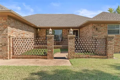 Exterior - 201 Rice Dr, Watonga, OK 73772 photo 2 of 7