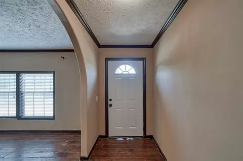 Entry Way - 13700 Iron Rd, Mcloud, OK 74851 photo 1 of 1