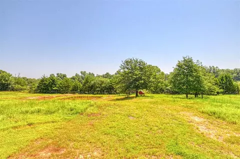 Exterior - 13700 Iron Rd, Mcloud, OK 74851 photo 6 of 7