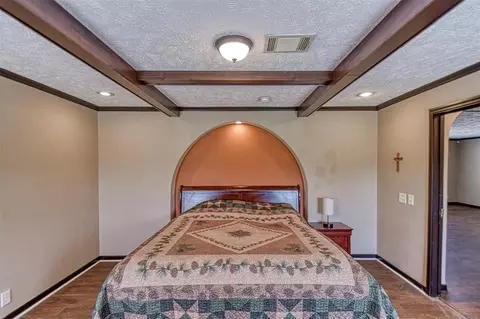 Bedroom - 13700 Iron Rd, Mcloud, OK 74851 photo 3 of 9