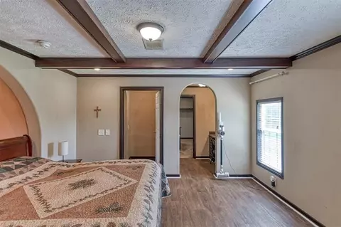 Bedroom - 13700 Iron Rd, Mcloud, OK 74851 photo 2 of 9