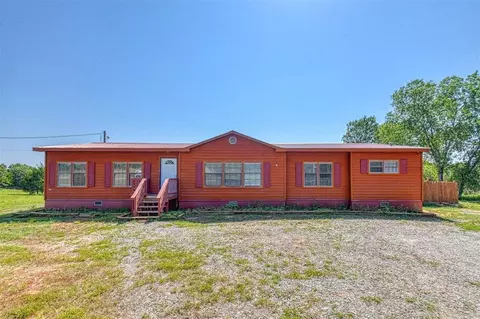 Exterior - 13700 Iron Rd, Mcloud, OK 74851 photo 2 of 7