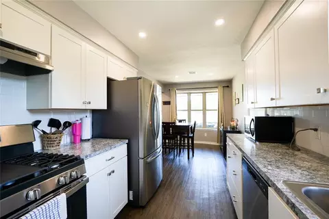 Kitchen - 1417 Allyson Cir, Altus, OK 73521 photo 3 of 3
