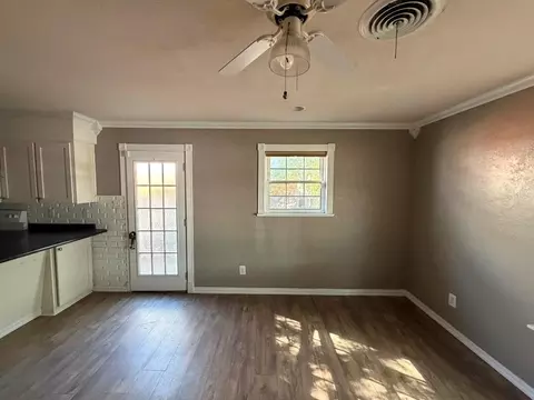Living - 2106 N Beaver St, Guymon, OK 73942 photo 4 of 13