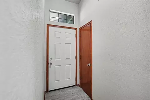 Entry Way - 2133 Harbor Dr, Norman, OK 73071 photo 1 of 1