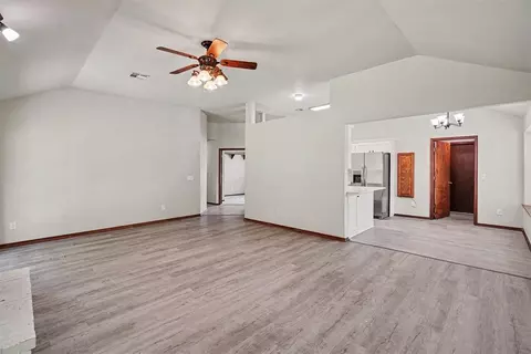 Living - 2133 Harbor Dr, Norman, OK 73071 photo 3 of 4