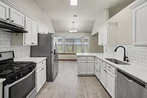 Kitchen - 2133 Harbor Dr, Norman, OK 73071 photo 1 of 2