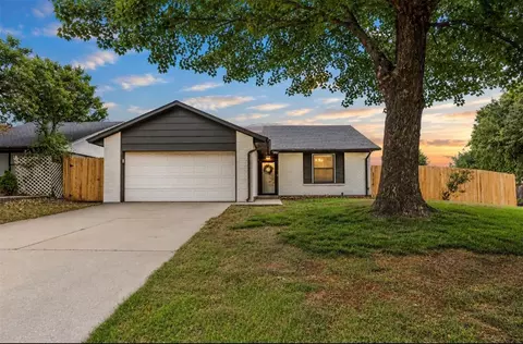12301 SW 15th Ter, Yukon, OK 73099
