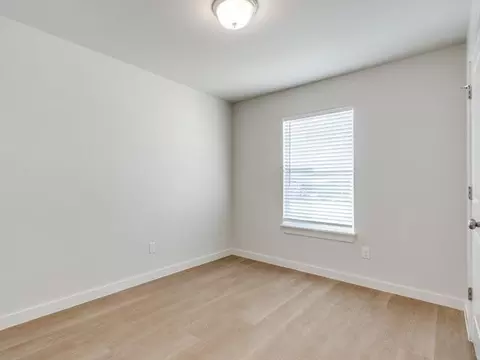 Bedroom - 1617 Highland Loop, Guthrie, OK 73044 photo 2 of 12