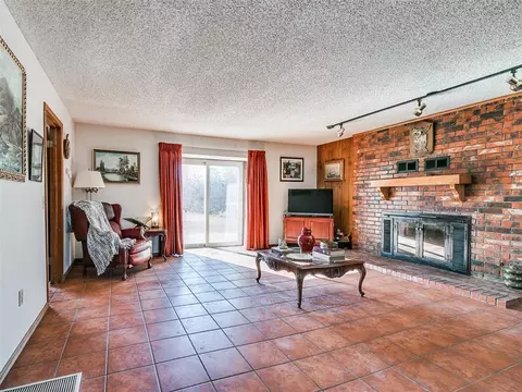 Living - 29805 SE 29th St, Mcloud, OK 74851 photo 1 of 4
