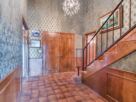 Entry Way - 29805 SE 29th St, Mcloud, OK 74851 photo 3 of 4