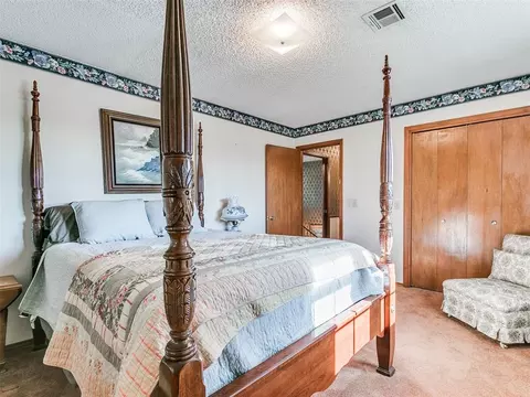 Bedroom - 29805 SE 29th St, Mcloud, OK 74851 photo 3 of 6