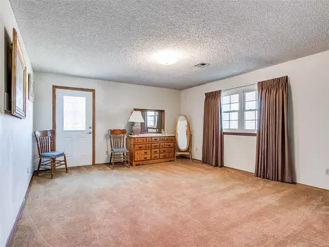 Bedroom - 29805 SE 29th St, Mcloud, OK 74851 photo 1 of 6
