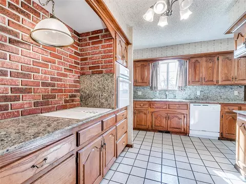 Kitchen - 29805 SE 29th St, Mcloud, OK 74851 photo 1 of 6