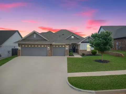8209 NW 151st Ter, Edmond, OK 73013