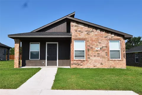 825 Elm St, Seminole, OK 74868
